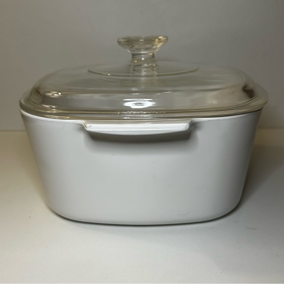 Vintage Corning Ware Blue Cornflower 3 Quart Baking Dish with Pyrex Lid - Picture 7 of 16